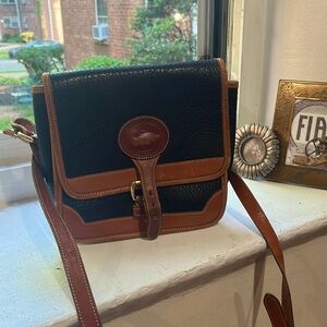 Vintage Dooney & Bourke leather black and brown carrier purse